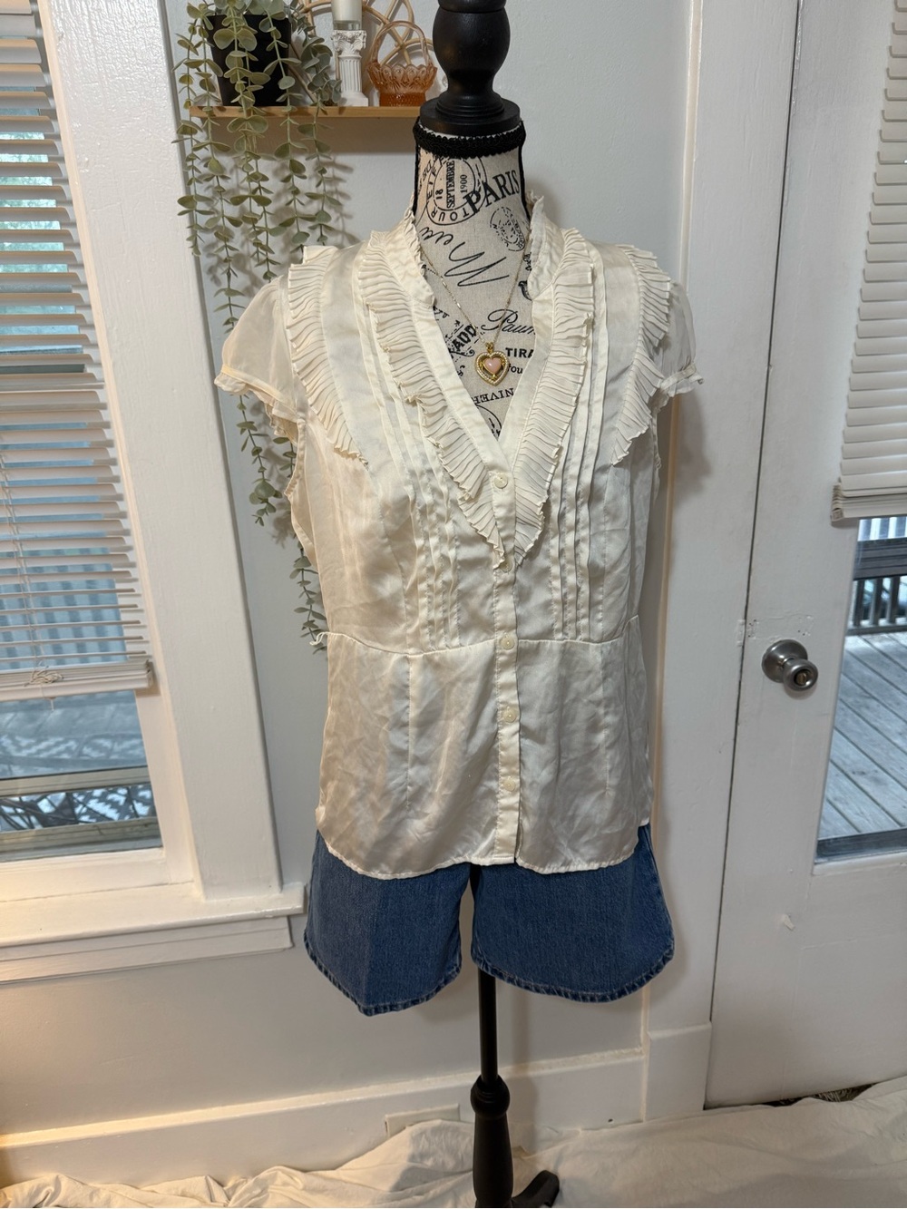 coquette vintage ruffle cream blouse Worthington brand